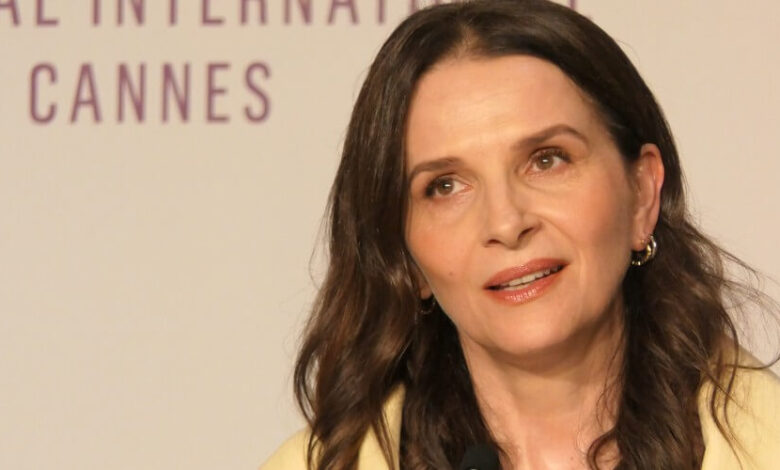 Who is Juliette Binoche? – Bio, Wiki, Stats & More